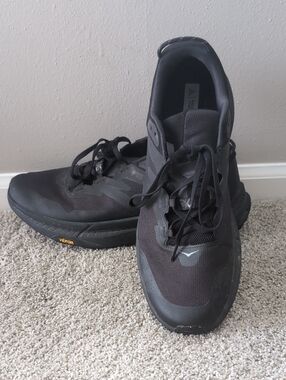 Men's Hoka One One Black/Black Shoes Sz. 14